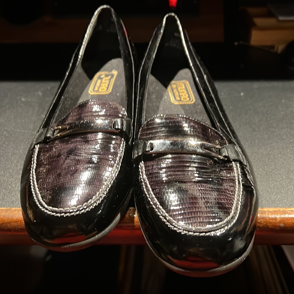 Munro Black Patent Leather Loafer’s 9w Preppy Beautiful Fall Loafer Msrp $210